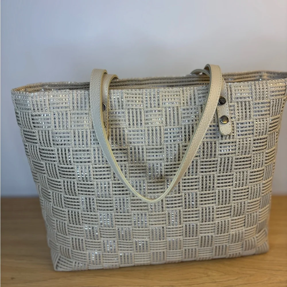 Alma‎ Tonutti Elegant Cream Woven Checkerboard w/Shimmery Detail Tote Bag NWOT